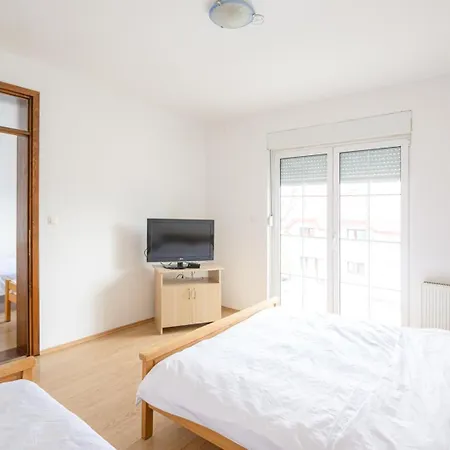 Han 汽车旅馆 Binjezevo